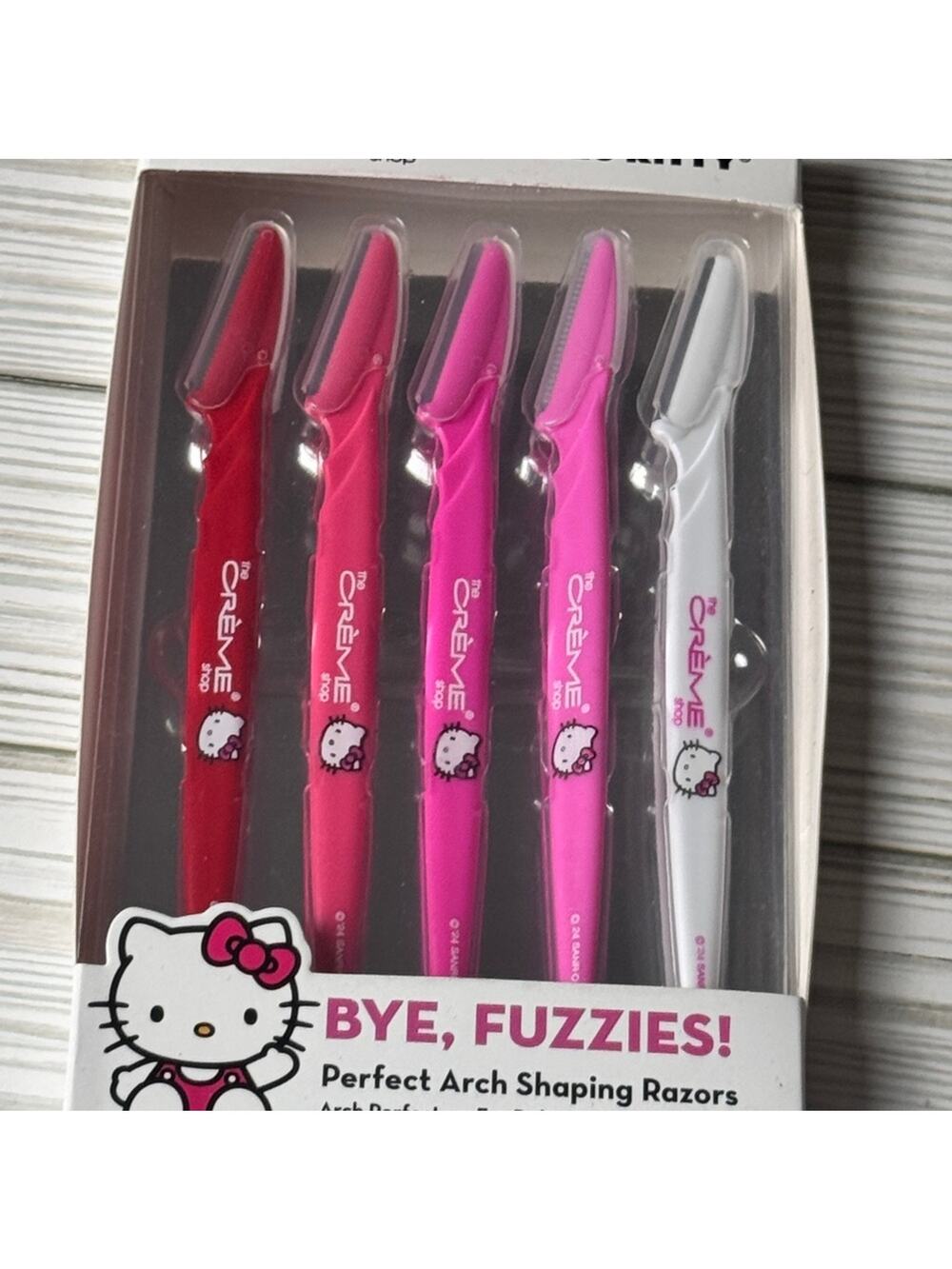 Hello Kitty Bye Fuzzies  Pink and White Arch Shaping Razors